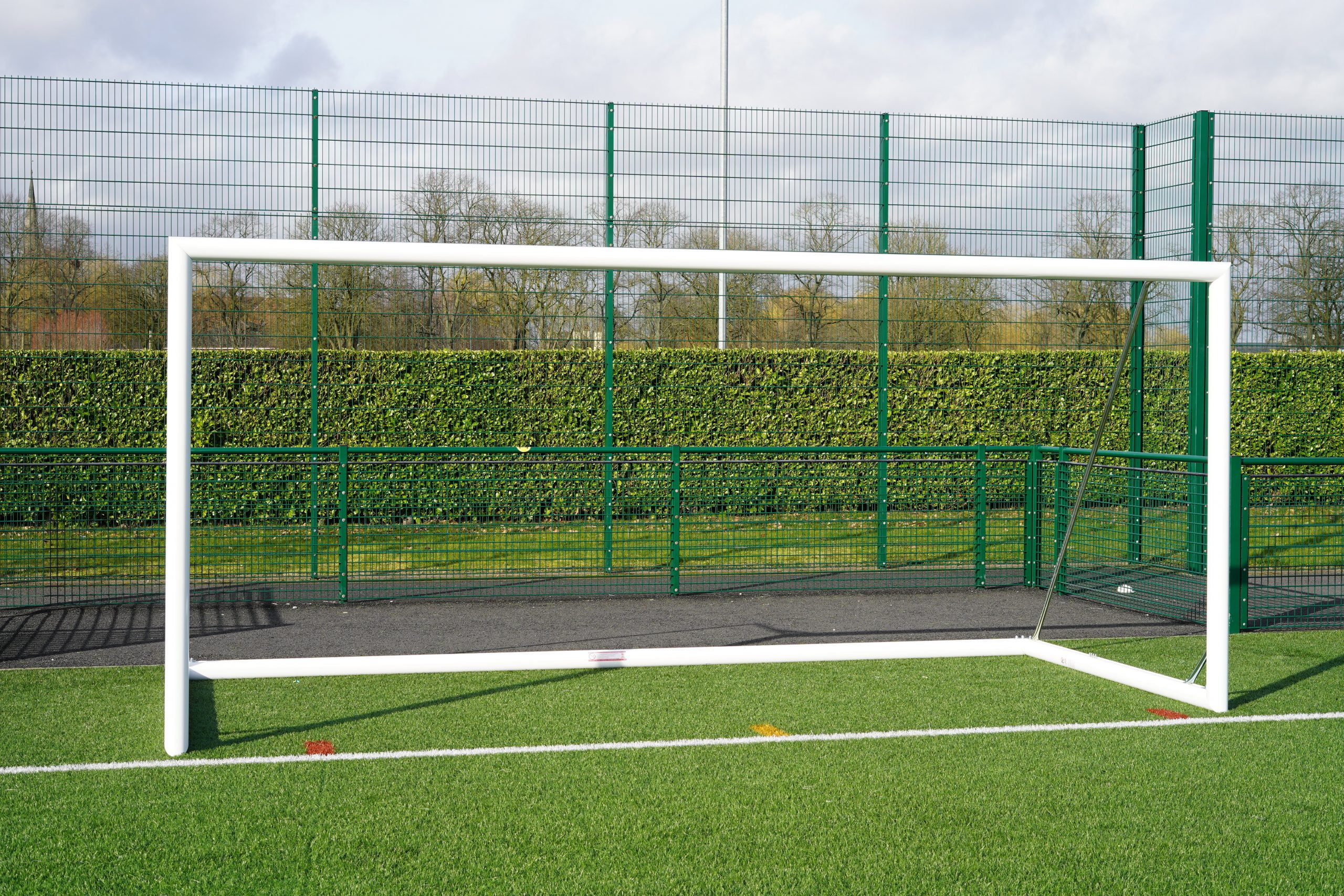 EasyLift Freestanding 24 x 8ft Football Goal Frame