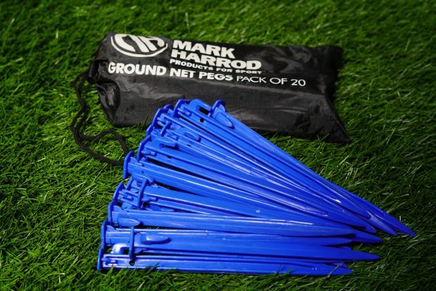 8 Plastic Net Pegs