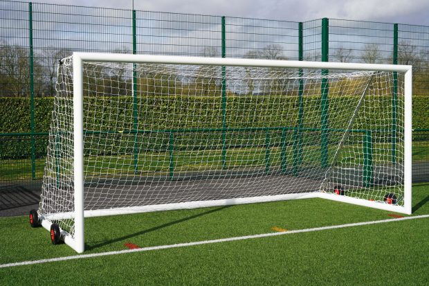 21x7ft Easylift Portable Goals – Self Weighted Aluminium Package